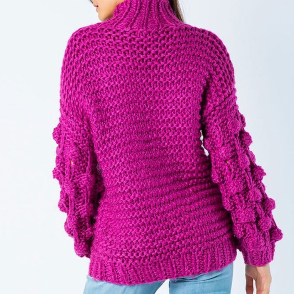 NWT PREMIUM HAND KNIT GORGEOUS Ball Sleeve Sweater - Picture 5 of 8